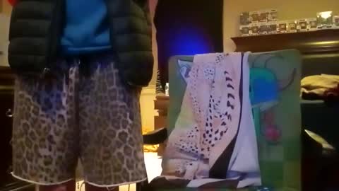 Snapshot of bodyyattiyatti chatting on November 17, 12:49 am Sailorartemis online show from November 17, 12:49 am