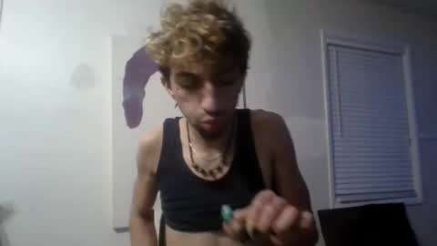 Snapshot of bodyyattiyatti chatting on November 19, 10:32 pm Sailorartemis online show from November 19, 10:32 pm