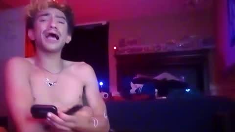 Snapshot of bodyyattiyatti chatting on November 30, 8:07 am Sailorartemis online show from November 30, 8:07 am