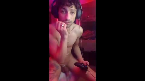 Snapshot of bodyyattiyatti chatting on December 17, 10:54 am Sailorartemis online show from December 17, 10:54 am