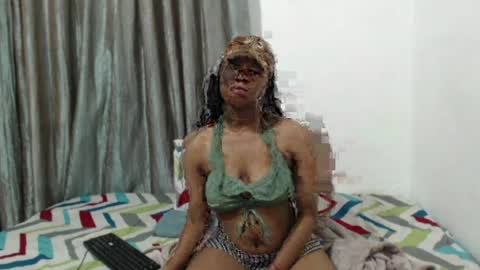 Snapshot of boitylips chatting on July 7, 4:22 pm boitylips online show from July 7, 4:22 pm