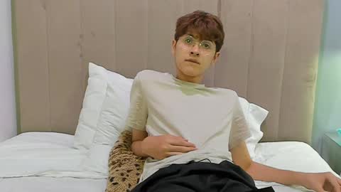 Boleyn online show from January 17, 10:01 pm