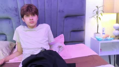 Boleyn online show from February 23, 2:35 pm