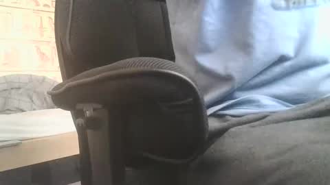 boner2311 online show from April 2, 7:17 am