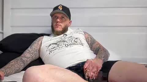 boner4you1994 online show from June 1, 9:33 am