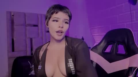 Bonnie Anderson  online show from May 26, 9:11 pm