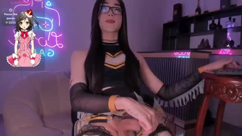 Bonnie Luxury online show from September 28, 5:24 am