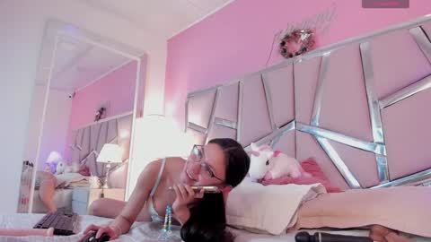 Snapshot of bonniepark_ chatting on December 28, 6:29 pm Bonnie online show from December 28, 6:29 pm