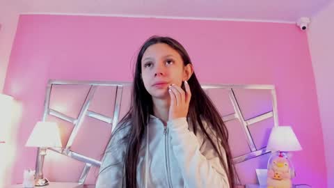 Snapshot of bonniepark_ chatting on January 3, 12:08 pm Bonnie online show from January 3, 12:08 pm