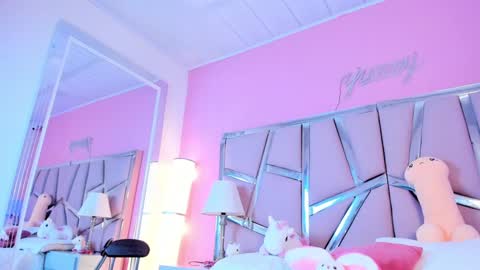 Snapshot of bonniepark_ chatting on January 29, 1:28 pm Bonnie online show from January 29, 1:28 pm