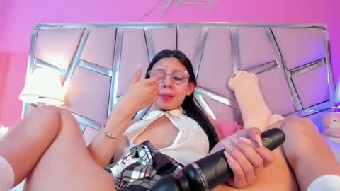 Snapshot of bonniepark_ chatting on March 5, 2:56 pm Bonnie online show from March 5, 2:56 pm