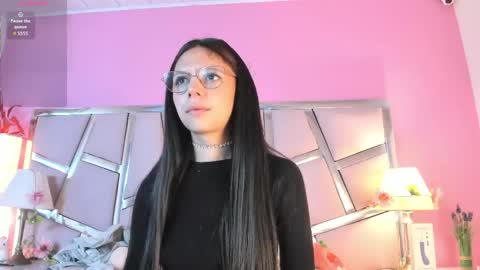 Bonnie  online show from May 18, 3:51 pm
