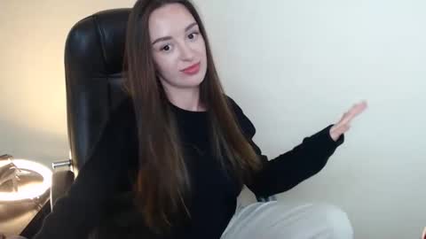 Snapshot of bonniexxx_ chatting on April 23, 12:29 pm Bonnie online show from April 23, 12:29 pm