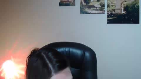 Snapshot of bonniexxx_ chatting on April 24, 9:23 am Bonnie online show from April 24, 9:23 am