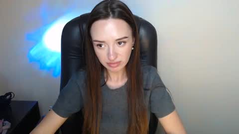 Snapshot of bonniexxx_ chatting on May 3, 1:06 pm Bonnie online show from May 3, 1:06 pm