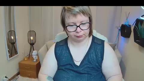 Snapshot of bonnnyboobsy chatting on May 17, 12:12 pm bonnnyboobsy online show from May 17, 12:12 pm