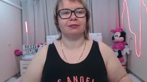 Snapshot of bonnnyboobsy chatting on May 24, 6:35 pm bonnnyboobsy online show from May 24, 6:35 pm