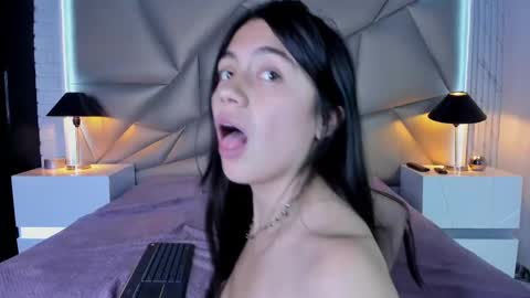 Snapshot of bonny_bonss chatting on February 27, 10:31 pm bonny_bonss online show from February 27, 10:31 pm