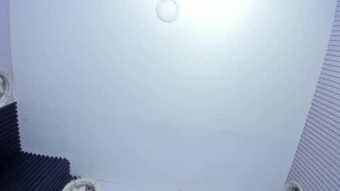 Vicky online show from April 18, 1:04 pm