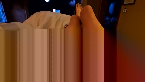 silky sissy sarah online show from April 8, 10:37 am