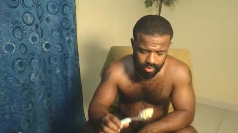 Snapshot of bonsai160723 chatting on February 17, 6:32 am kevin hart online show from February 17, 6:32 am