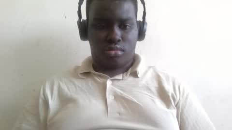 Mensah bonsu online show from May 10, 11:48 am