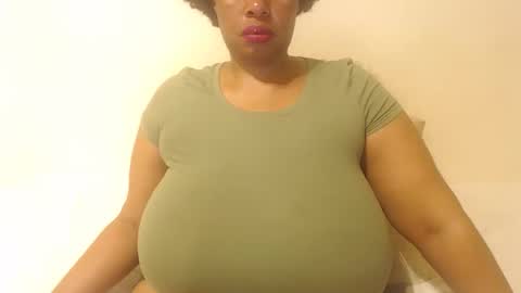 boobyqueen online show from October 6, 6:27 pm