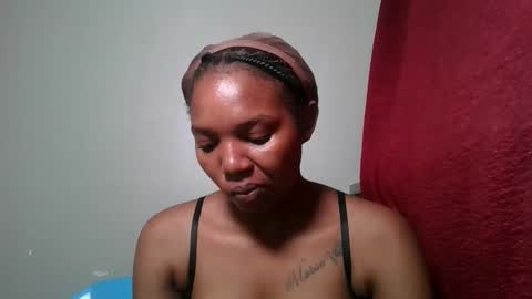 bootie_caramel online show from June 2, 1:13 pm