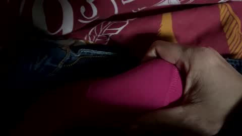 boredbassist78 online show from December 20, 1:33 pm