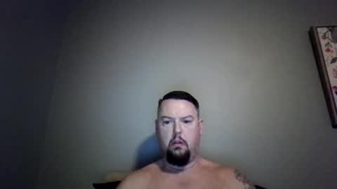 Snapshot of bowtieguy84 chatting on February 1, 8:02 am bowtieguy84 online show from February 1, 8:02 am