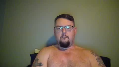 Snapshot of bowtieguy84 chatting on March 27, 8:59 am bowtieguy84 online show from March 27, 8:59 am