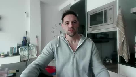 Snapshot of boxing__spf chatting on March 2, 9:38 am boxing__spf online show from March 2, 9:38 am