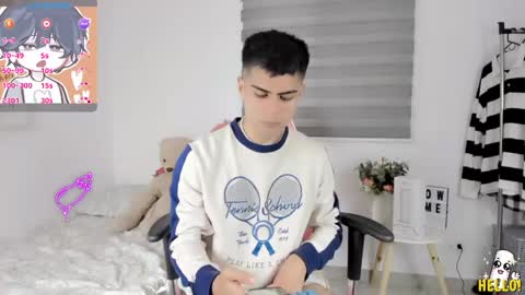 Aaron online show from April 16, 8:31 pm