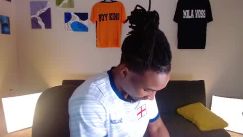 Snapshot of boy_kino chatting on June 27, 12:26 am Pixel Pleasures online show from June 27, 12:26 am