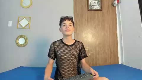 ALEX - TAYLER  -MIKE online show from July 29, 7:23 pm