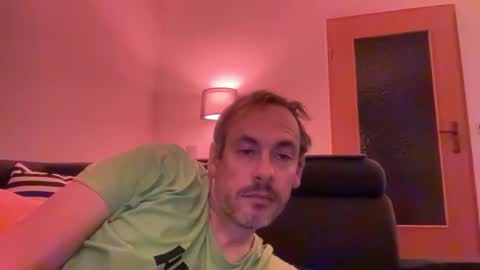 boytoyhh online show from April 29, 8:37 pm