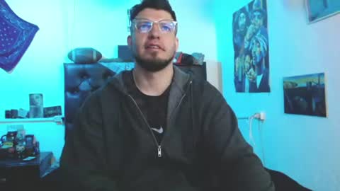 brad hot boy online show from June 24, 2:49 pm