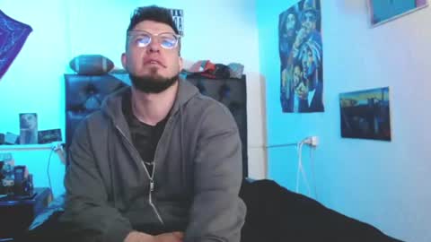 brad hot boy online show from July 11, 3:31 am
