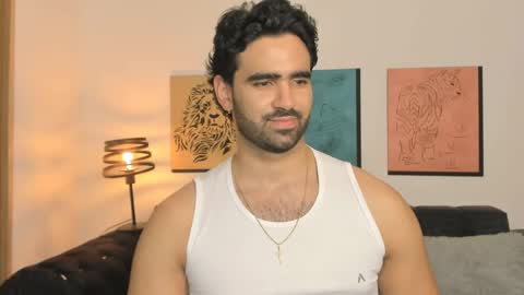 bradleymartin7 online show from April 18, 1:20 am