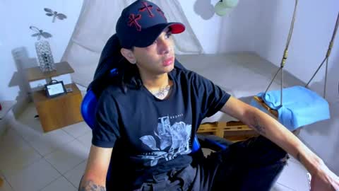 Snapshot of brand_hades chatting on July 6, 3:03 pm B R A N D online show from July 6, 3:03 pm