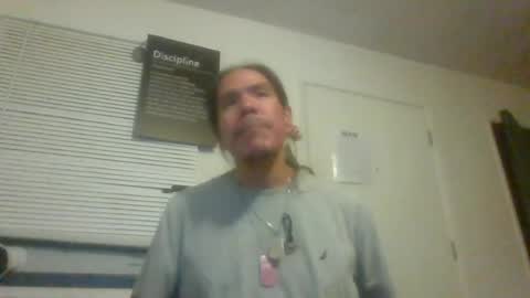 brandenandtribe005 online show from June 23, 6:44 am