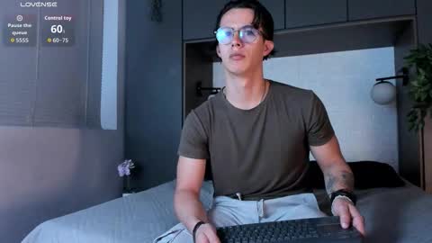 brandon_starkk online show from March 10, 11:48 am