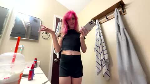 bray19509 online show from December 19, 5:53 pm