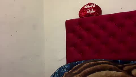 breanexe online show from April 7, 5:02 pm