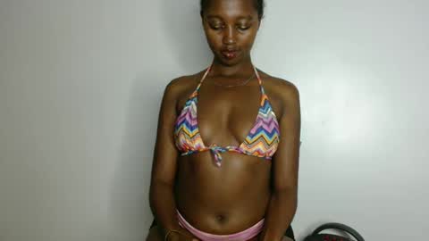 breelia online show from June 10, 6:01 am