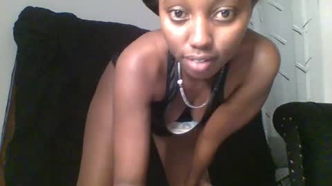 breelia online show from June 13, 7:12 pm