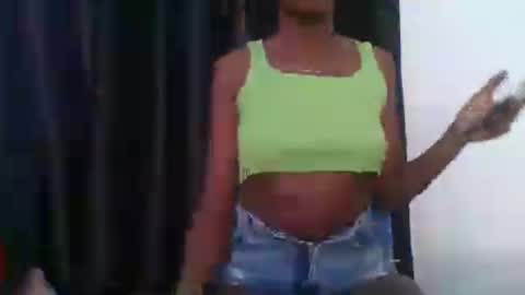 breelia online show from June 14, 10:28 am
