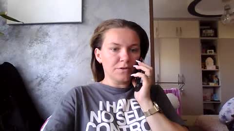 Snapshot of brendaaryas chatting on June 9, 6:47 am Brenda online show from June 9, 6:47 am