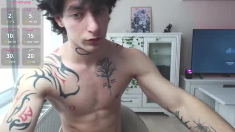 brendan__piks online show from May 25, 10:21 am