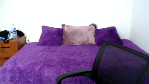 brendasantos_77 online show from October 28, 1:58 pm